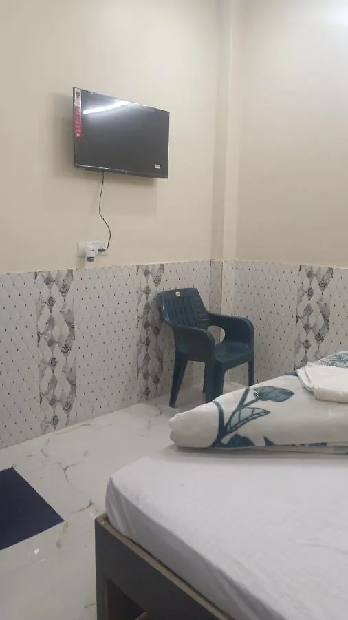 Rudransh P.Guest House فاراناسي